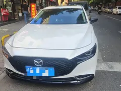2021 Mazda 3 2.0L AT, белый — фото 2