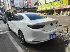 2021 Mazda 3 2.0L AT, белый — фото 6