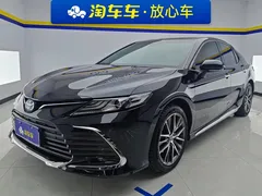 2023 Toyota Camry 2.5HG, чёрный — фото 1