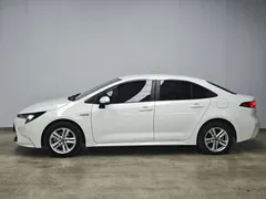 2021 Toyota Levin Hybrid 1.8H E-CVT Advanced, белый — фото 3
