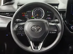 2021 Toyota Levin Hybrid 1.8H E-CVT Advanced, белый — фото 11