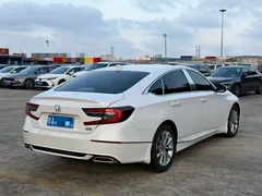 2022 Honda Accord 260TURBO Luxury, белый — фото 9