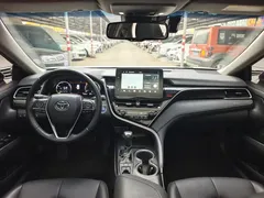 2023 Toyota Camry 2.5HG, белый — фото 4