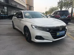 2022 Honda Accord 260TURBO Premium, белый — фото 3