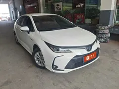 2022 Toyota Corolla 1.8L Hybrid E-CVT, белый — фото 2