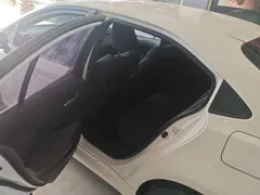 2022 Toyota Corolla 1.8L Hybrid E-CVT, белый — фото 7