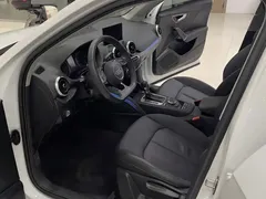 2022 Audi Q2L 35 TFSI Sport, белый — фото 7