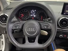 2022 Audi Q2L 35 TFSI Sport, белый — фото 12