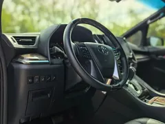 2021 Toyota Alphard Hybrid 2.5L Premium, чёрный — фото 19