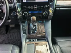 2021 Toyota Alphard Hybrid 2.5L Premium, чёрный — фото 21