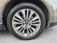 2022 Toyota Harrier Hybrid 2.5L CVT 4WD Flagship — фото 18