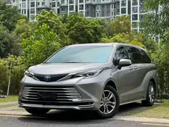 2023 Toyota Sienna 2.5L Hybrid Comfort — фото 1
