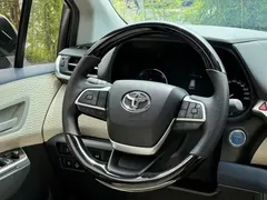2023 Toyota Sienna 2.5L Hybrid Comfort — фото 5