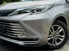2023 Toyota Sienna 2.5L Hybrid Comfort — фото 15