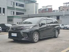2021 Toyota Sienna 2.5L, чёрный — фото 1