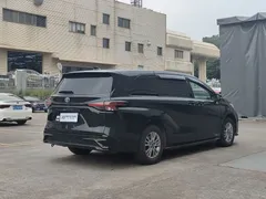 2021 Toyota Sienna 2.5L, чёрный — фото 2