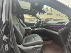2021 Toyota Sienna 2.5L, чёрный — фото 17
