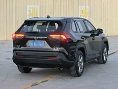 2023 Toyota RAV4 2.0L CVT 2WD Fashion Plus, чёрный — фото 7