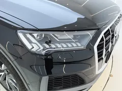 2023 Audi Q7 55 TFSI quattro S line Sport, чёрный — фото 25
