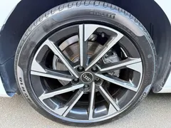 2023 Audi A4L 40 TFSI Luxury Dynamic, белый — фото 15
