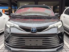 2021 Toyota Sienna 2.5L, чёрный — фото 1