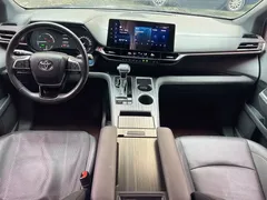 2021 Toyota Sienna 2.5L, чёрный — фото 6