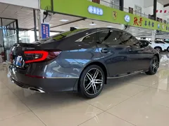 2022 Honda Accord 260TURBO Flagship — фото 8
