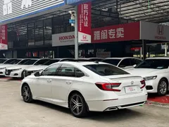 2022 Honda Accord 260TURBO Premium, белый — фото 9