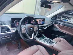 2023 BMW X7 xDrive40i Luxury Package, чёрный — фото 6