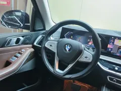 2023 BMW X7 xDrive40i Luxury Package, чёрный — фото 14