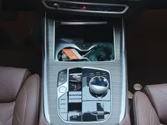 2023 BMW X7 xDrive40i Luxury Package, чёрный — фото 16