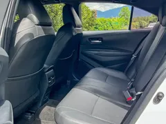 2022 Toyota Levin Hybrid 1.8H E-CVT Leading, белый — фото 13