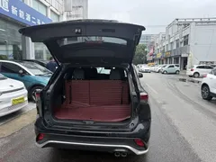 2023 Toyota Crown Kluger 2.5L HEV 4WD Luxury, чёрный — фото 4