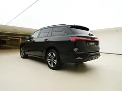 2024 Audi Q6 45 TFSI quattro 6-seat, чёрный — фото 5