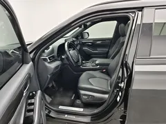 2021 Toyota Crown Kluger 2.5L HEV 4WD Premium, чёрный — фото 7