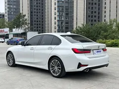 2022 BMW 3 Series 320i Sport Package, белый — фото 4