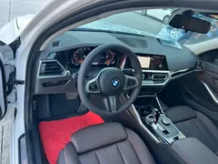 2022 BMW 3 Series 320i Sport Package, белый — фото 12