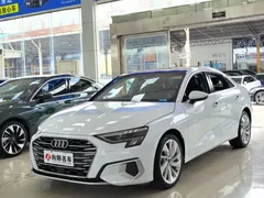 2022 Audi A3L Limousine 35 TFSI Fashion, белый — фото 1