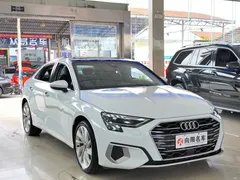 2022 Audi A3L Limousine 35 TFSI Fashion, белый — фото 3