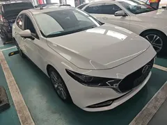 2023 Mazda 3 2.0L, белый — фото 4