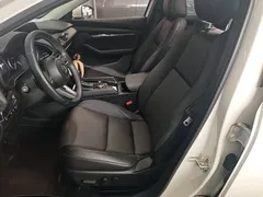2023 Mazda 3 2.0L, белый — фото 15