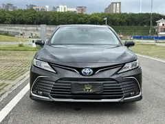 2021 Toyota Camry 2.5HGVP, чёрный — фото 2