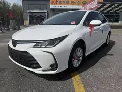 2021 Toyota Corolla 1.2T S-CVT PLUS, белый — фото 1