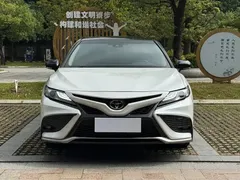 2021 Toyota Camry 2.0S, белый — фото 2