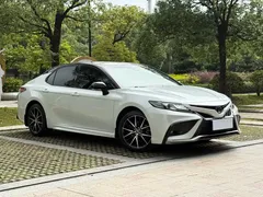 2021 Toyota Camry 2.0S, белый — фото 3