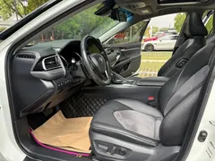 2021 Toyota Camry 2.0S, белый — фото 4