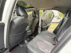 2021 Toyota Camry 2.0S, белый — фото 5