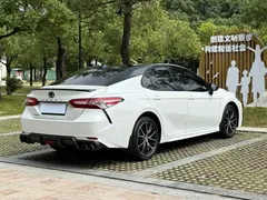 2021 Toyota Camry 2.0S, белый — фото 15