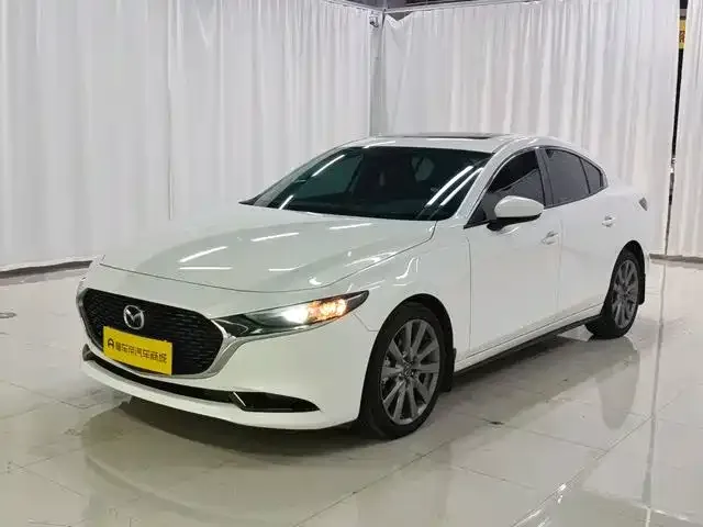2023 Mazda 3 2.0L AT