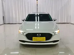 2023 Mazda 3 2.0L AT, белый — фото 6